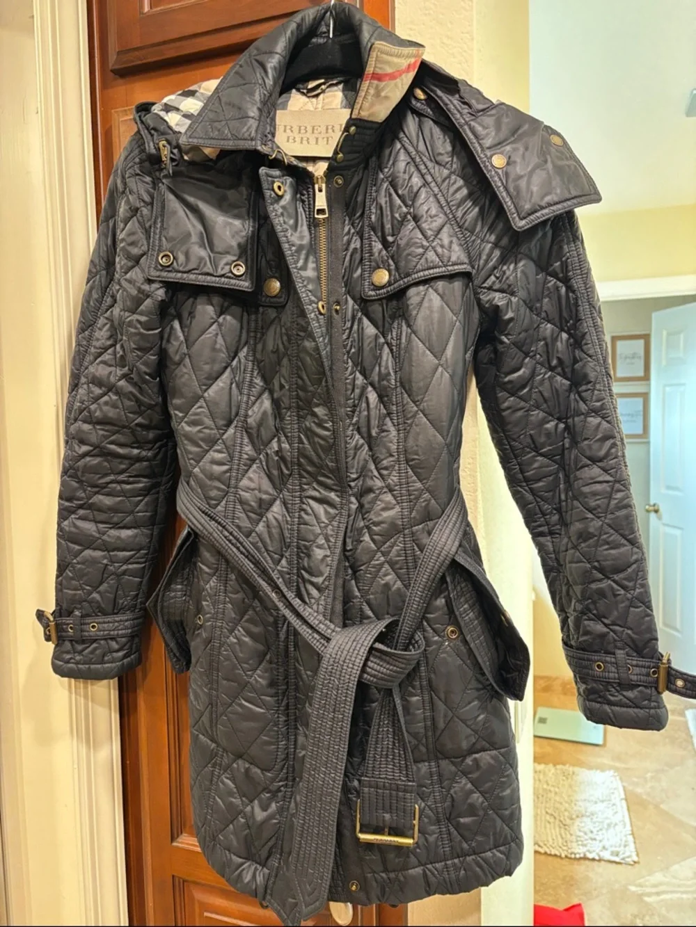 Burberry Black Quilted Belted Trench Coat - Picture 1 of 7